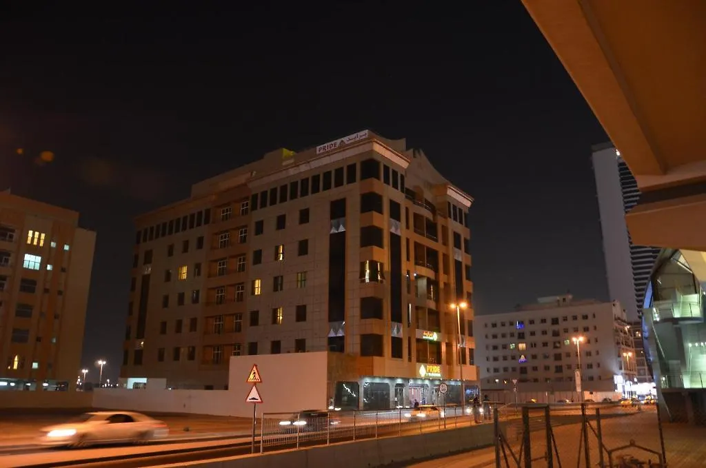 Pride Hotel Apartments Dubai 3*,